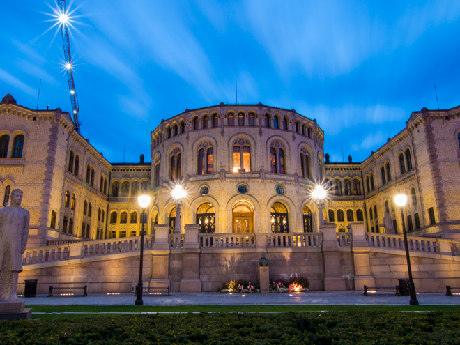 The Norwegian parliament building seen from outside.